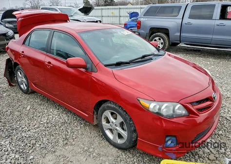 2013 Toyota Corolla Base z USA, uszkodzony, nr VIN 2T1BU4EE8DC116888